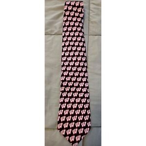 Wisconsin Badgers RM Sport Tie NCAA Red White Logo Repeat University Vintage